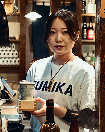 飲食人とは、人と話すことが好き。何事にも一生懸命で明るく前向きに取り組める方。